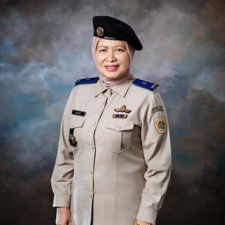  Dr. Sri Yanti Achmad, A.Ptnh., S.H., M.Kn.