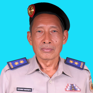 Prof. Dr. Ir. Rochmat Martanto, M.Si.