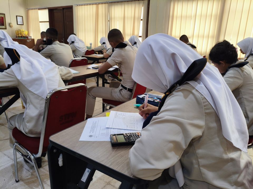 Pelaksanaan Ujian Tengah Semester Genap TA 2025/2026 di Politeknik Agraria STPN Berjalan Lancar