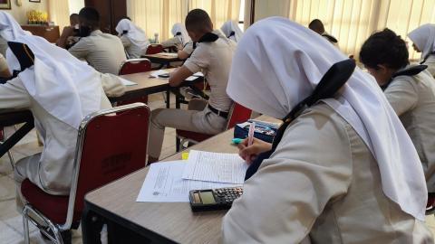 Pelaksanaan Ujian Tengah Semester Genap TA 2025/2026 di Politeknik Agraria STPN Berjalan Lancar