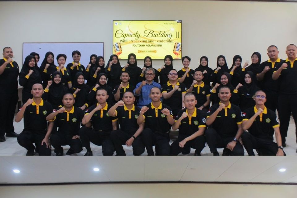 Capacity Building II : Public Speaking and Leadership bersama Biro Administrasi DPT