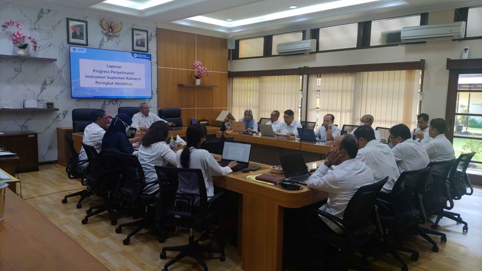 Rapat Review Hasil Pengisian ISK Akreditasi BAN-PT